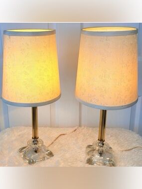 (2) Vintage MCM Hollywood Regency Lucite Glass Boudoir Table Lamps